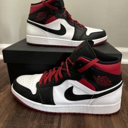 Air Jordan 1 Mid Gym Red Black Toe Men’s Size 12 (SKU: DQ8426-106)