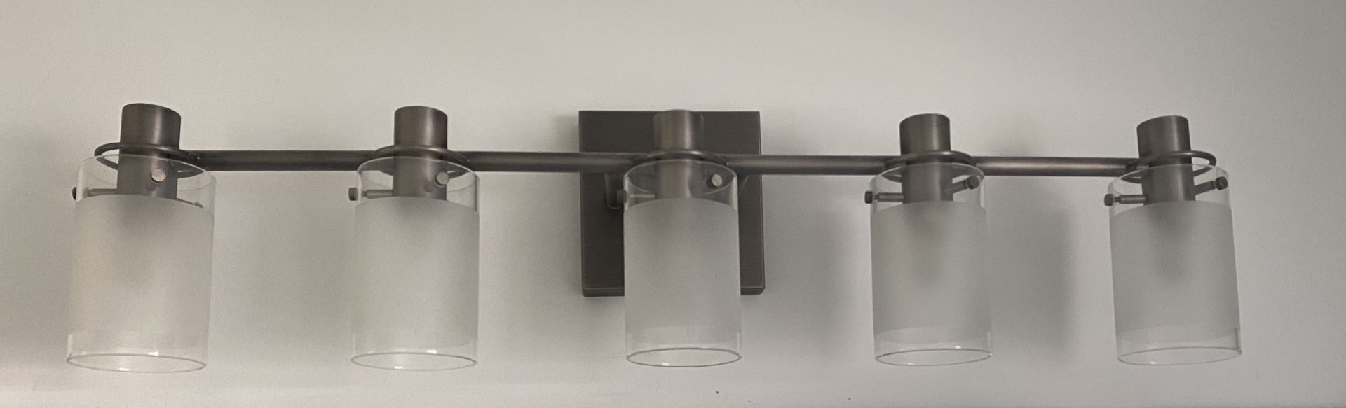 Bathroom light fixture