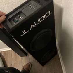 JL Audio 8in Sub With Amplifier 