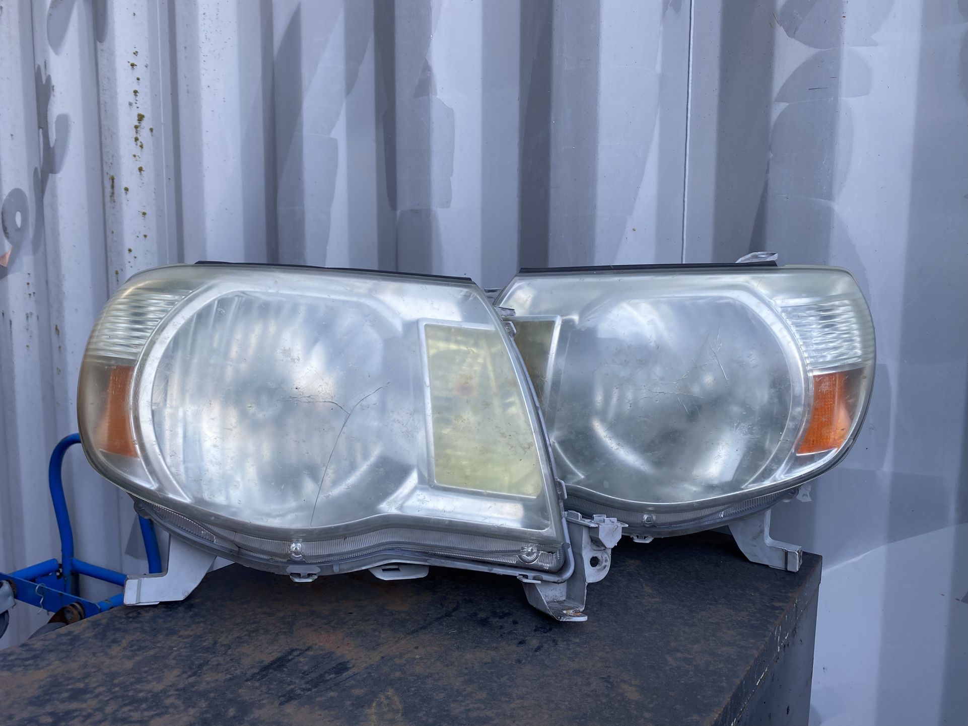 Toyota Tacoma Headlights