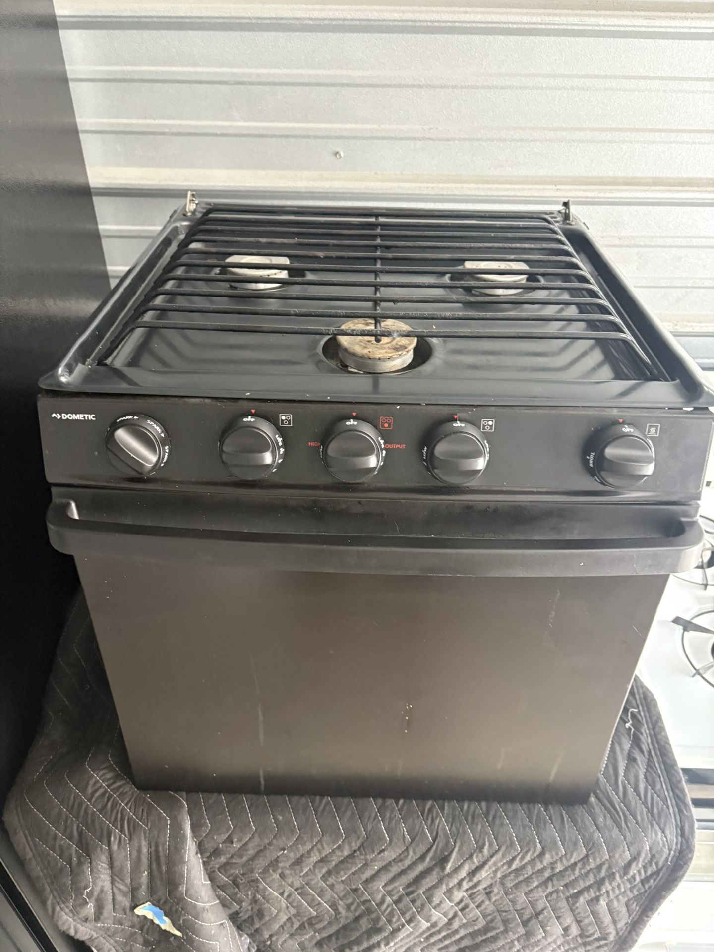 21” Propane 3-Burner Stove/Oven for RV