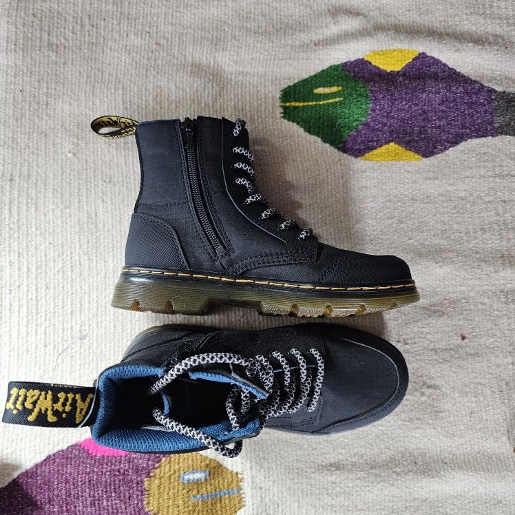 Kids Doc Martens Size 1 (Kids Not Baby) NEW