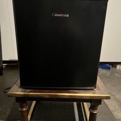 Hisense Mini Fridge 