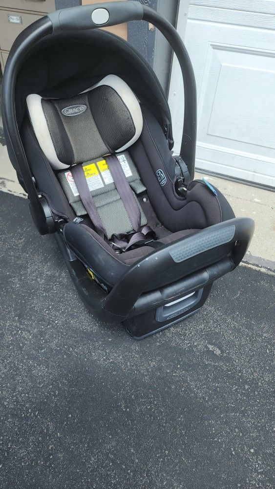 Graco Baby Car Seat 