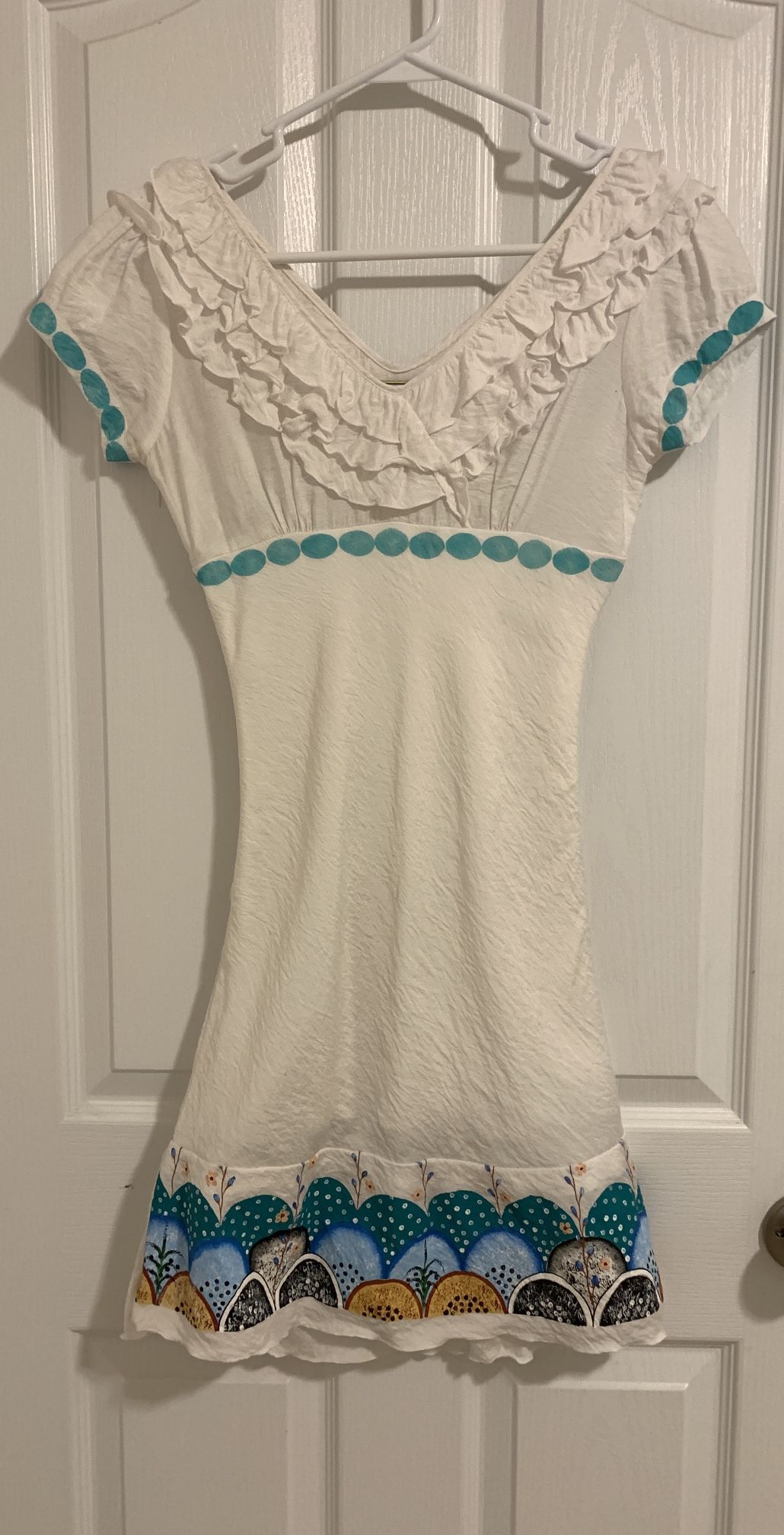 Like New Junior/girls Dress/skirt Size XS/S. $5/each