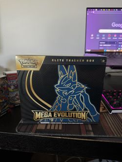 Mega Evolutions ETB lucario