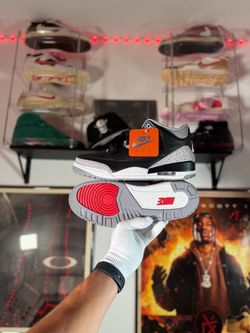 Jordan 3 Black Cement Size 11 VNDS