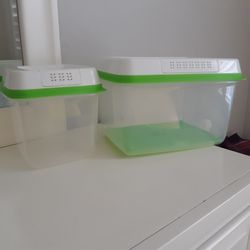 RUBBERMAID FOOD CONTAINERS Both For $10 EXCELLENT CONDITION 