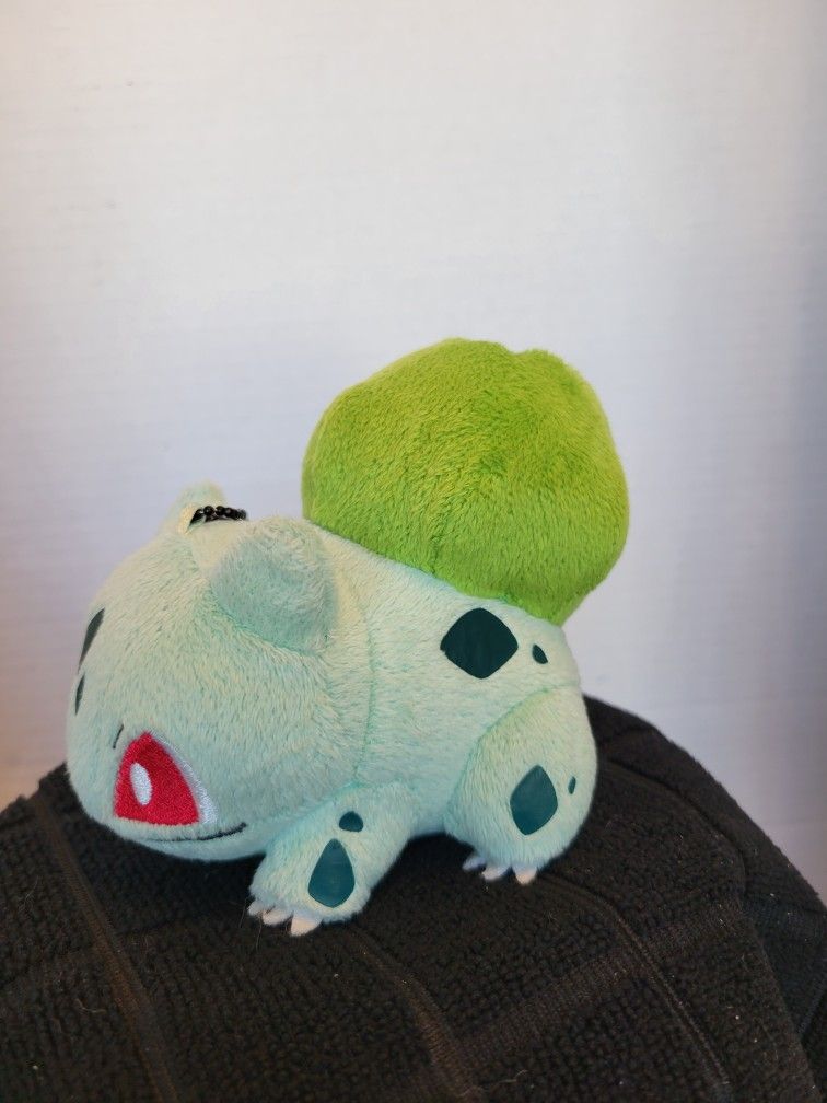 Banpresto Bulbasaur Plush Keychain Backpack Charm 5" x 3"