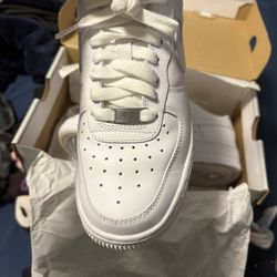 White Air Force 1 