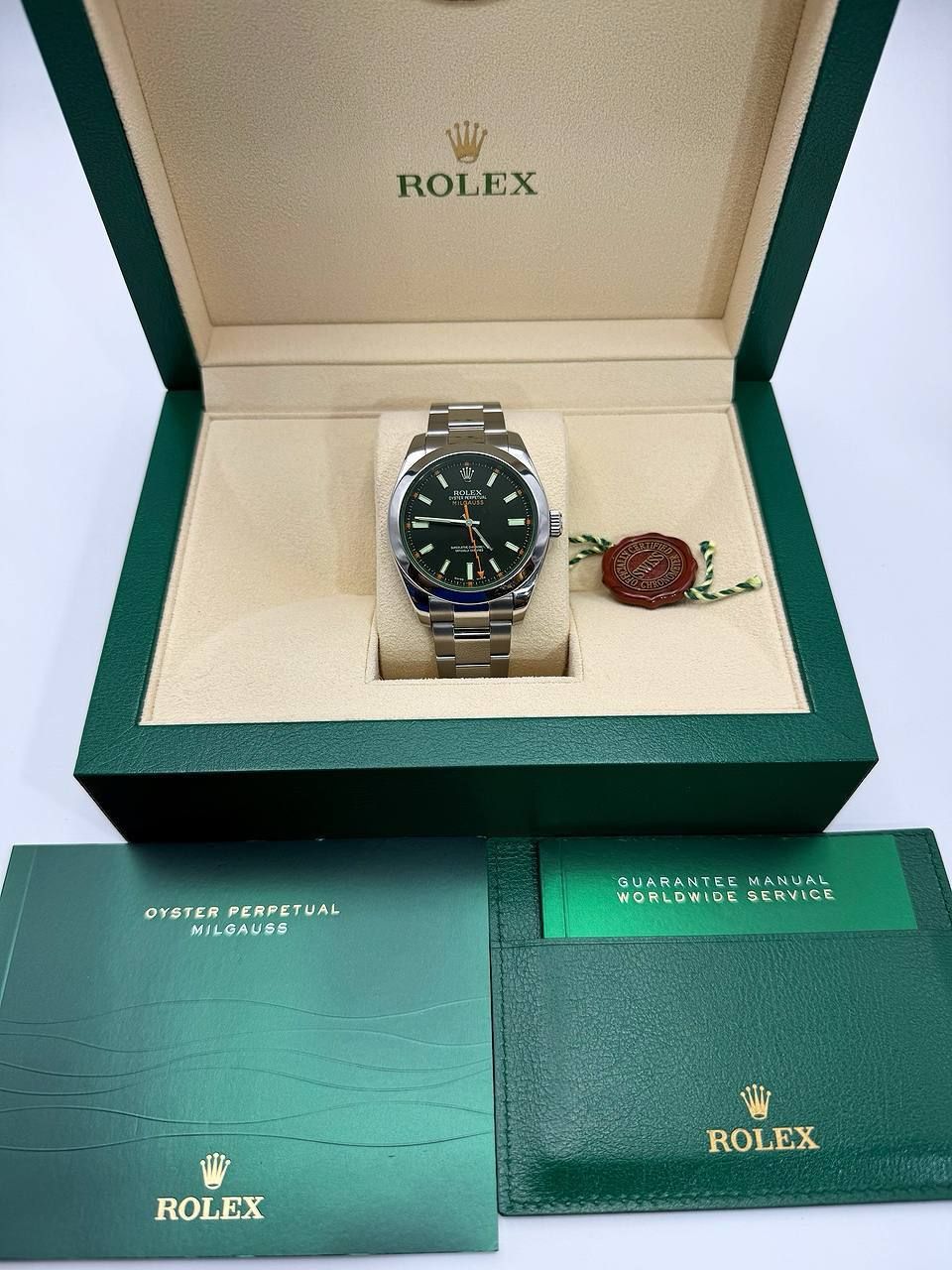 Rolex Milgauss 40mm 116400GV Green Black Dial Stainless Steel Oyster Bracelet Smooth Bezel watch box booklets tag appraisal papers