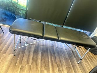 Massage/ lash bed