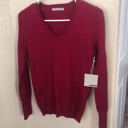 V-cut Long Sleeve