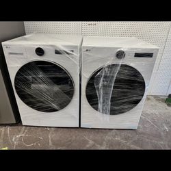 NEW LG Set Washer And Dryer Front Load “white” 