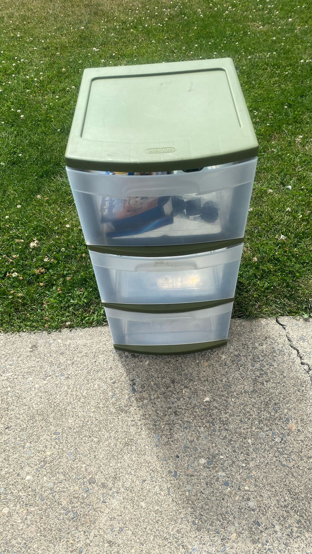 Three Door Dresser I’m Asking $10