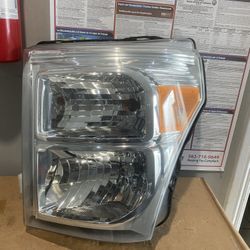 2011-2016 Ford F250 Left Headlight 