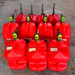 11 Gas Cans Scepter smartcontrol & midwest