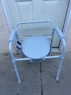 BEDSIDE COMMODE TOILET