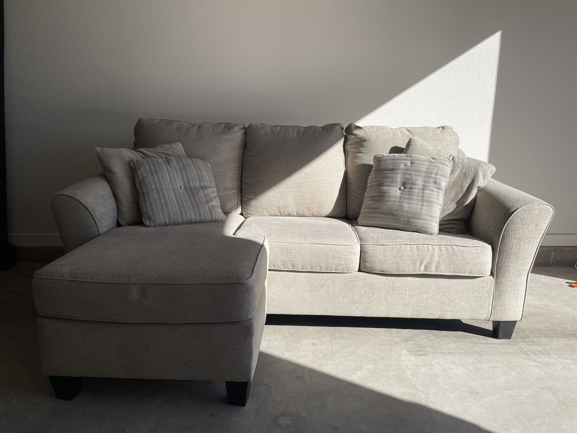 Free Delivery Sectional Sofa Couch Reversable Chaise 