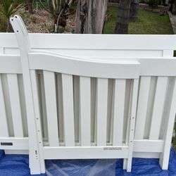 Simmons Slumber Time Baby Crib w/Mattress