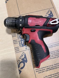 Milwaukee Drill M12