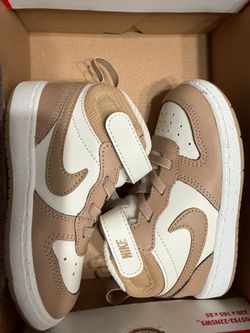 Nike Court Borough Mid 2 Toddler Shoes – Size 8C – Never Worn