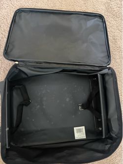 Travel suitcase