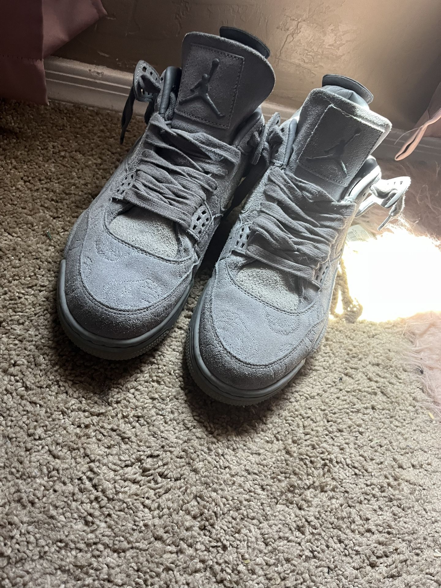 Air Jordan 4 Retro Kaws "KAWS"