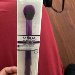 MODA Pro Makeup Brush