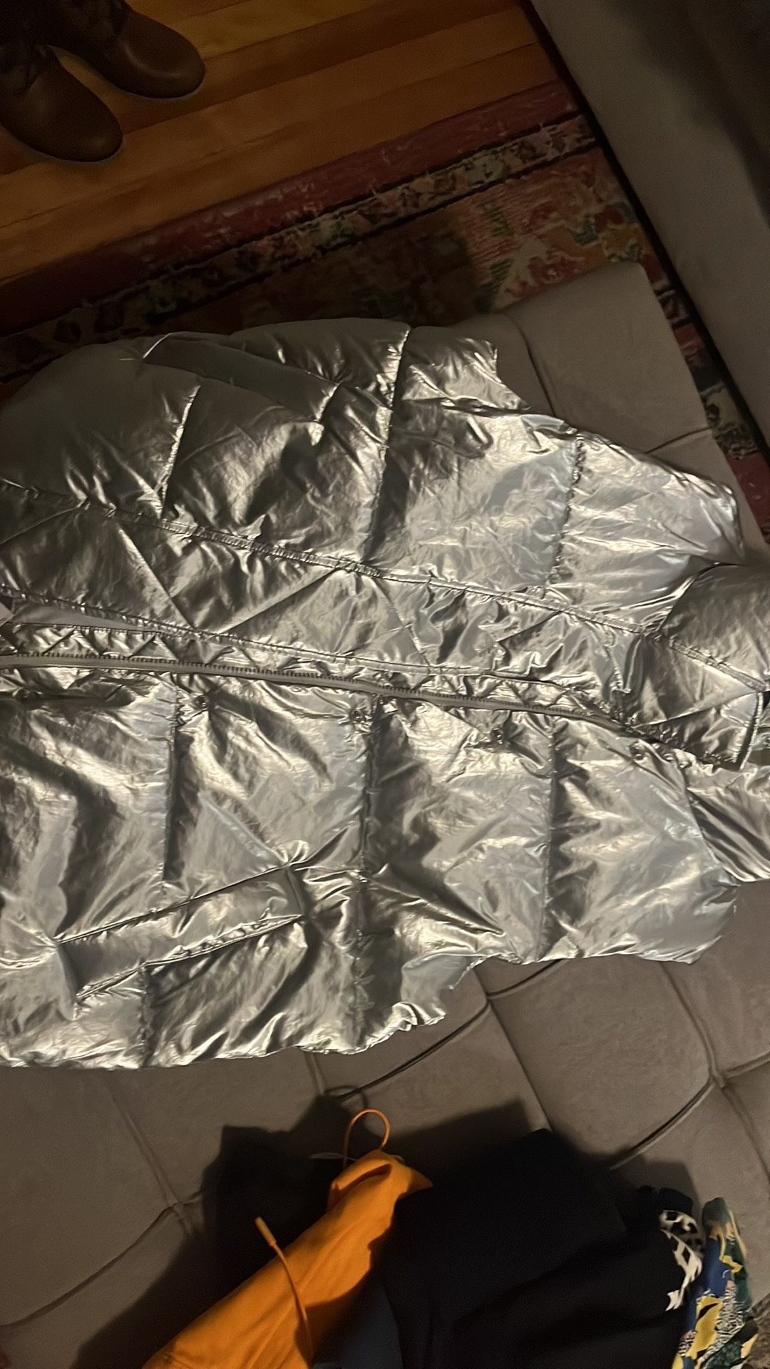 gap primaloft pure silver women’s large puffer vest