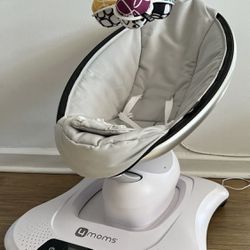 4moms MamaRoo 4 Multi-Motion Baby Swing model 1037 Gray With Strap Used 