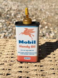 RARE Vintage Mobil Handy Oil 4oz Tin Pegasus Socony Oiler Can Original Spout USA