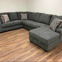 Ashley Furniture Tracling Slate Gray Deep Seating Cozy Luxury Posh Modern 3 Piece Sectional Couch With Chaise Living Room 