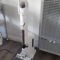 Shark Detect Clean   Empty used once  without box 