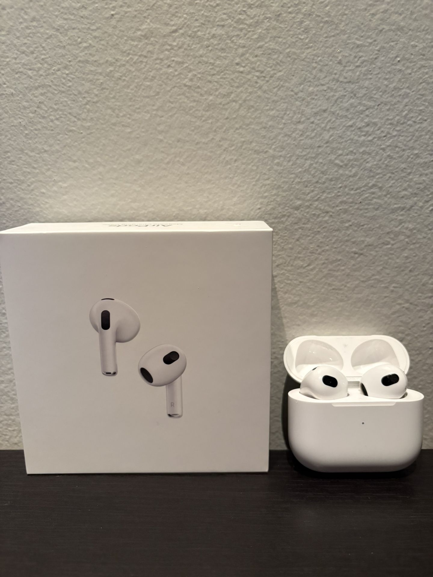 AirPod Gen 3 (read description)