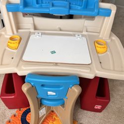 Kids Desk With Chair 