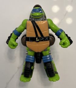 Mutant Ninja Turtles: Mutations Twist N Mutate Leonardo to 3-Wheel SlingShot 