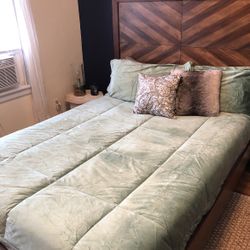 Queen Size Bed And Mattress