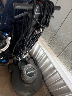 Floor buffer