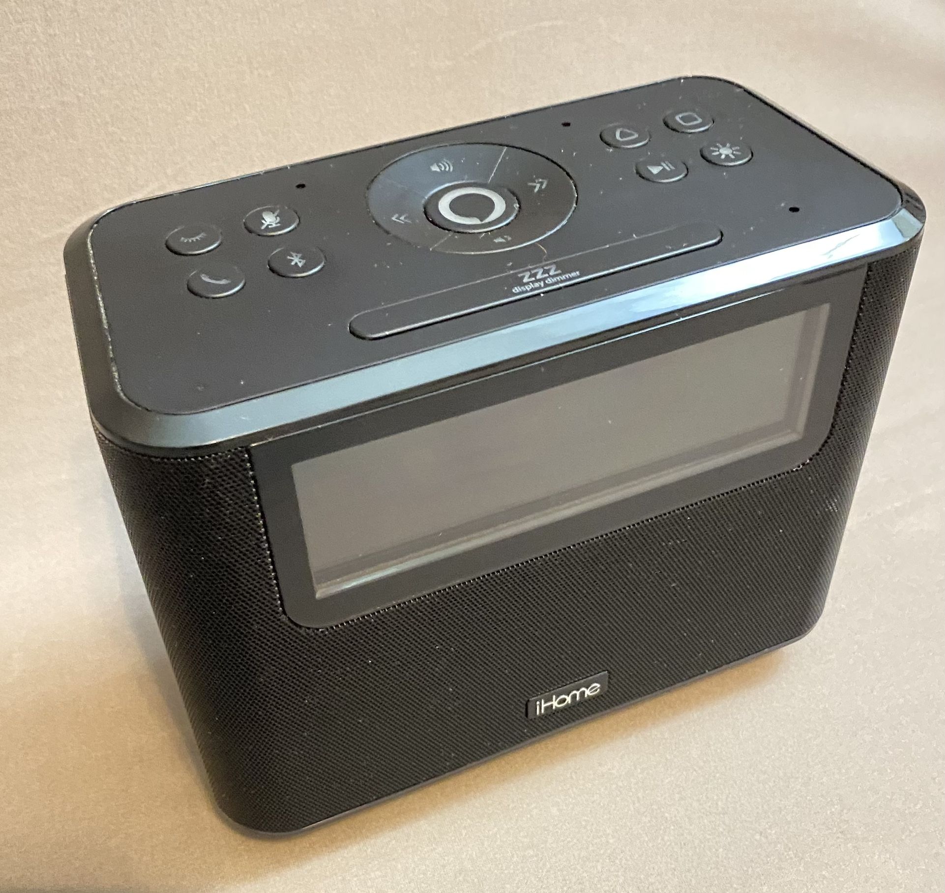 IHome iAVS16 Clock Radio With 2024 Alexa