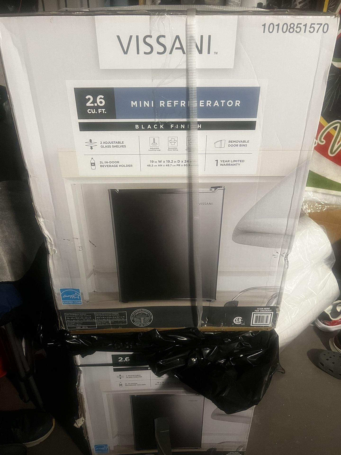Vissanii 2.6 cu ft mini fridge