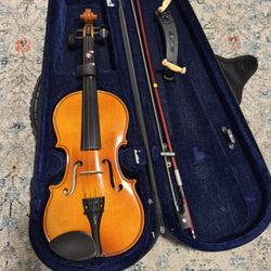 Suzuki Violin 1/2 Size with Case & Bow String Instrument used