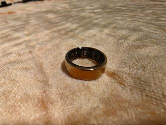 Oura Ring 3 Gold Size 8