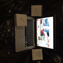 Apple Mac Book Pro With 3 Air Pod Pro