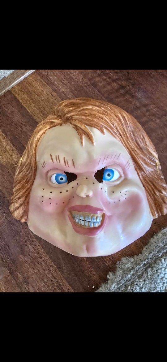 CHUCKY CHILD PLAY MASK NEW