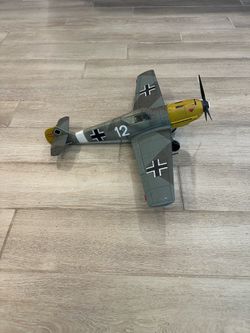 VTG 21st Century Toys World War II German Fighter Aircraft 1:18 Scale Model Plane