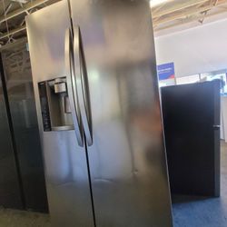 Refrigerator LG