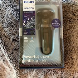 Phillips Norelco Wet/Dry Shaver