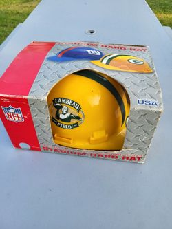 WinCraft Sports Green Bay Packer / Lambeau Field stadium hard hat, OSHA approved, collector item, new in box
Pick up 5 miles west of Janesville
Can me