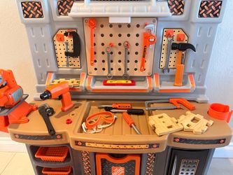 Step2 Home Depot Workshop Lights Sounds Toolbox 38”